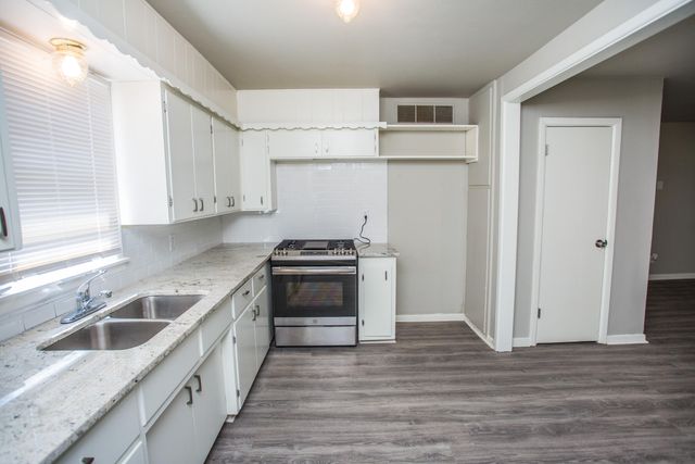 4629 Elgin Avenue, Lubbock, TX 79413