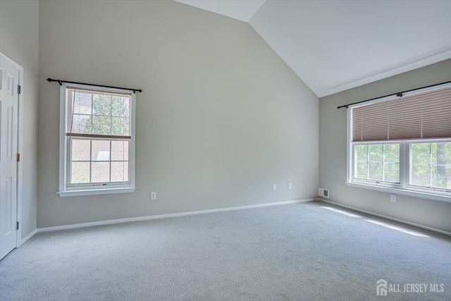 15 Barbour Place, Piscataway, NJ 08854