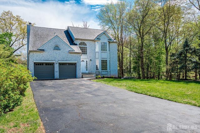 15 Barbour Place, Piscataway, NJ 08854