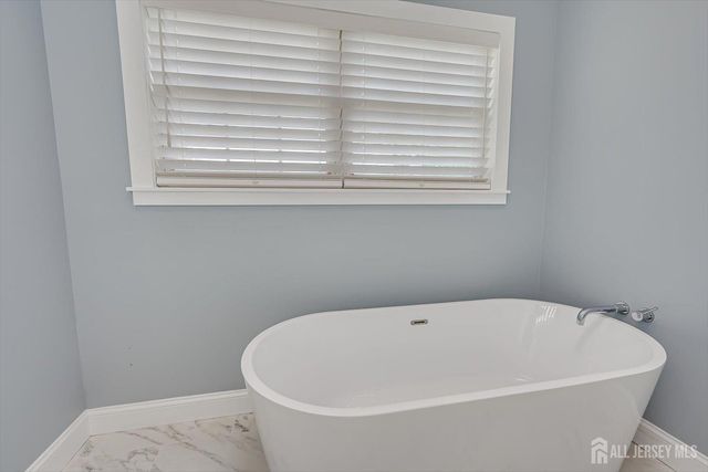 15 Barbour Place, Piscataway, NJ 08854