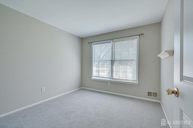 15 Barbour Place, Piscataway, NJ 08854