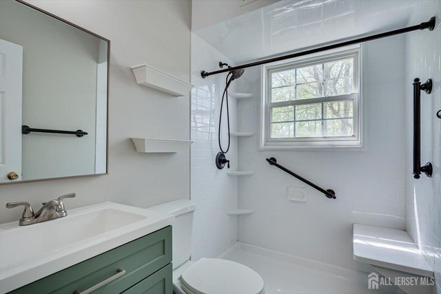 15 Barbour Place, Piscataway, NJ 08854