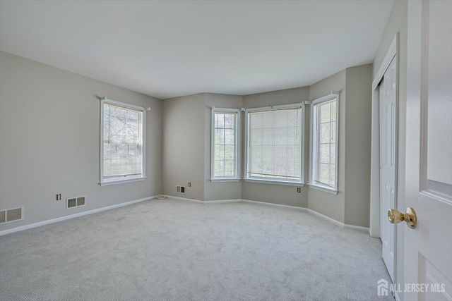 15 Barbour Place, Piscataway, NJ 08854