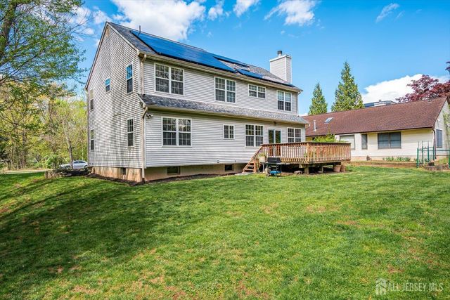 15 Barbour Place, Piscataway, NJ 08854