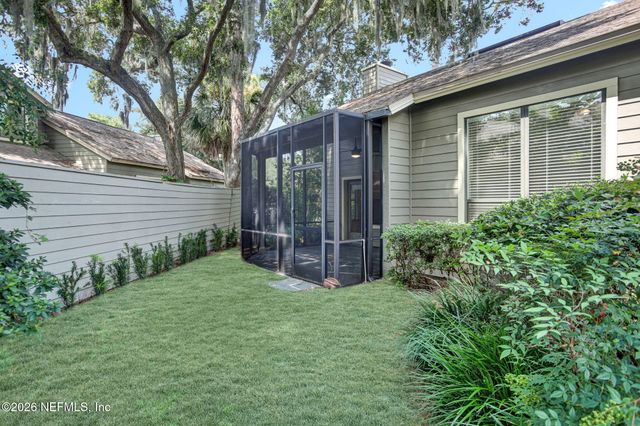 38 LOGGERHEAD Lane, Ponte Vedra Beach, FL 32082