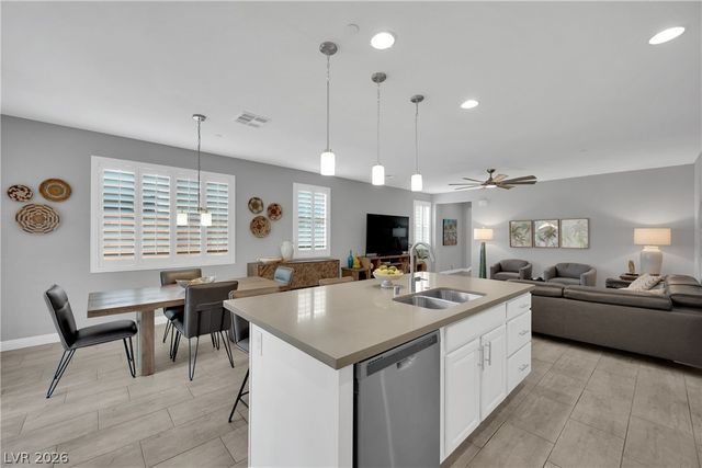279 Via Della Fortuna, Henderson, NV 89011