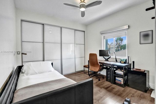 10762 NW 71st St, Doral, FL 33178