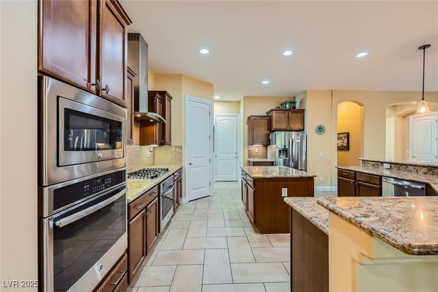 7418 Lawrence Powers Court, Las Vegas, NV 89129