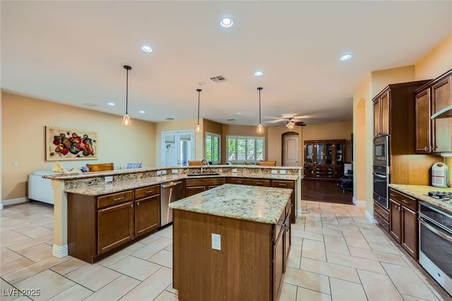 7418 Lawrence Powers Court, Las Vegas, NV 89129