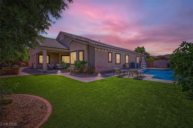 7418 Lawrence Powers Court, Las Vegas, NV 89129