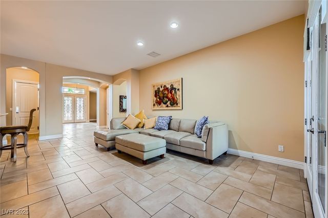 7418 Lawrence Powers Court, Las Vegas, NV 89129