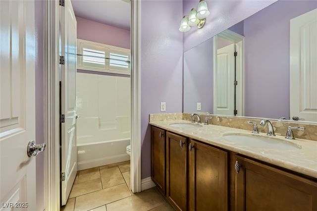 7418 Lawrence Powers Court, Las Vegas, NV 89129