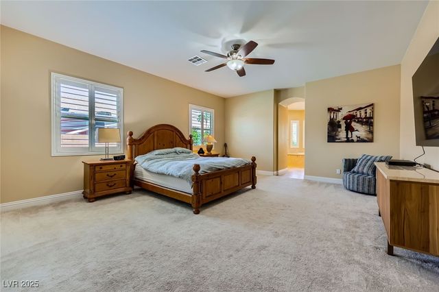 7418 Lawrence Powers Court, Las Vegas, NV 89129