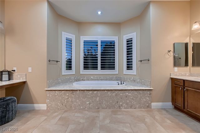 7418 Lawrence Powers Court, Las Vegas, NV 89129