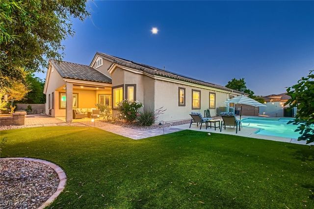 7418 Lawrence Powers Court, Las Vegas, NV 89129