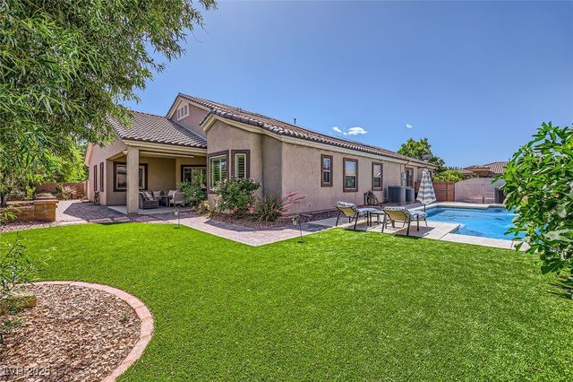 7418 Lawrence Powers Court, Las Vegas, NV 89129