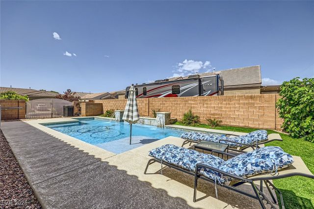 7418 Lawrence Powers Court, Las Vegas, NV 89129