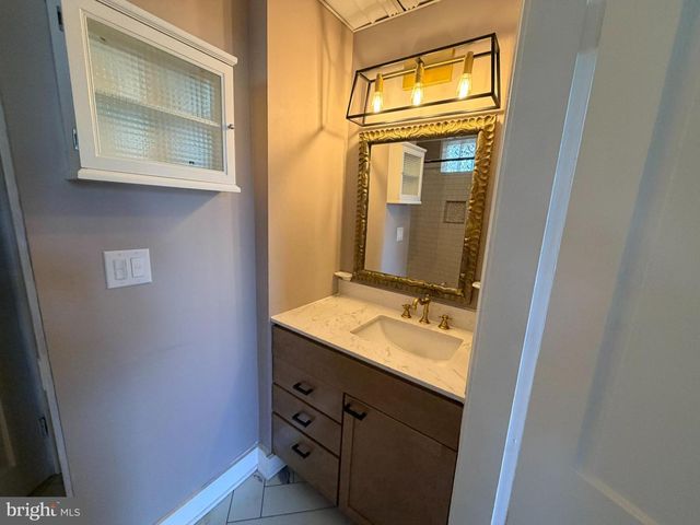 228 E WASHINGTON ST, Hagerstown, MD 21740