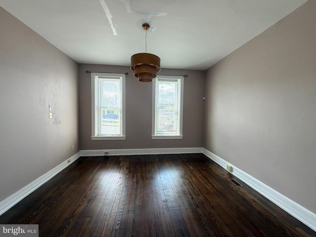 228 E WASHINGTON ST, Hagerstown, MD 21740