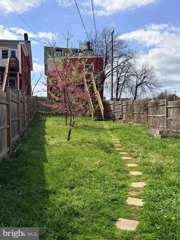 228 E WASHINGTON ST, Hagerstown, MD 21740