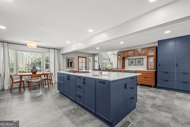 200 Skyline Parkway, Athens, GA 30606