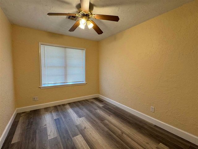 2145 NW Denver Ave, Lawton, OK 73505