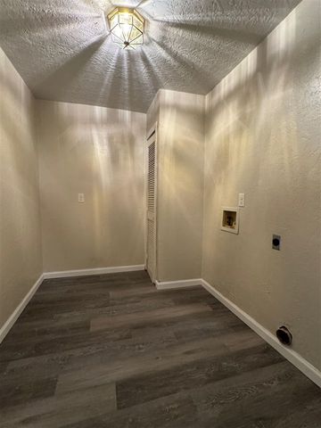 2145 NW Denver Ave, Lawton, OK 73505