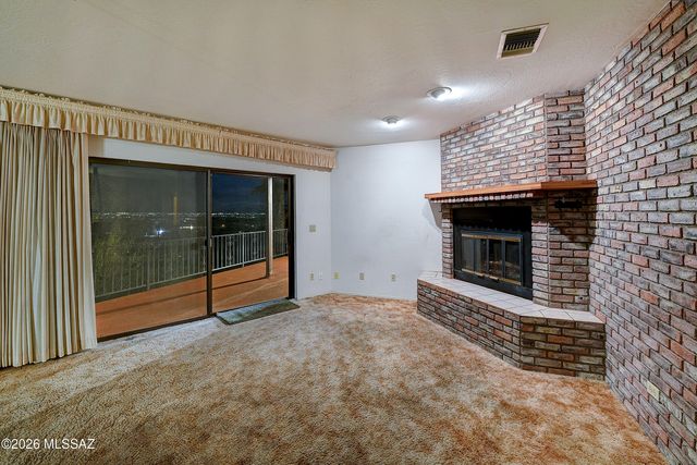 4710 N Paseo Saric, Tucson, AZ 85750