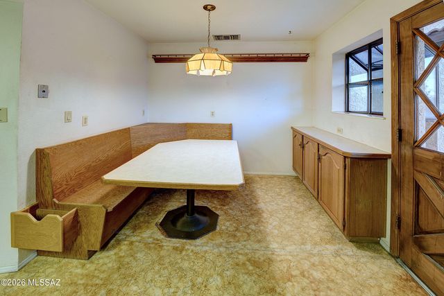 4710 N Paseo Saric, Tucson, AZ 85750