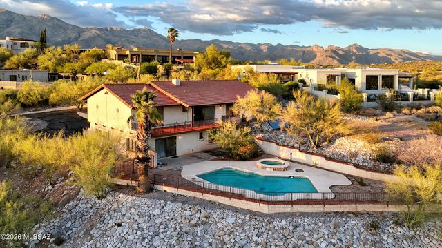 4710 N Paseo Saric, Tucson, AZ 85750