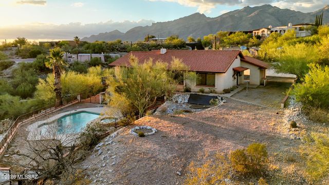 4710 N Paseo Saric, Tucson, AZ 85750