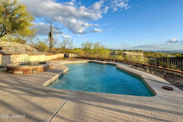 4710 N Paseo Saric, Tucson, AZ 85750