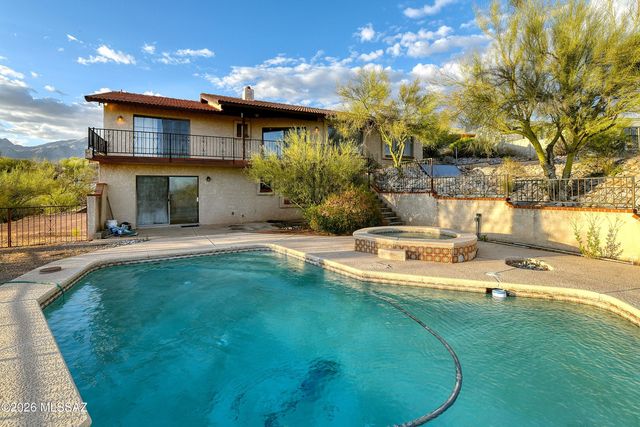 4710 N Paseo Saric, Tucson, AZ 85750