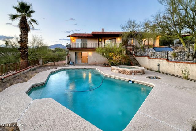 4710 N Paseo Saric, Tucson, AZ 85750