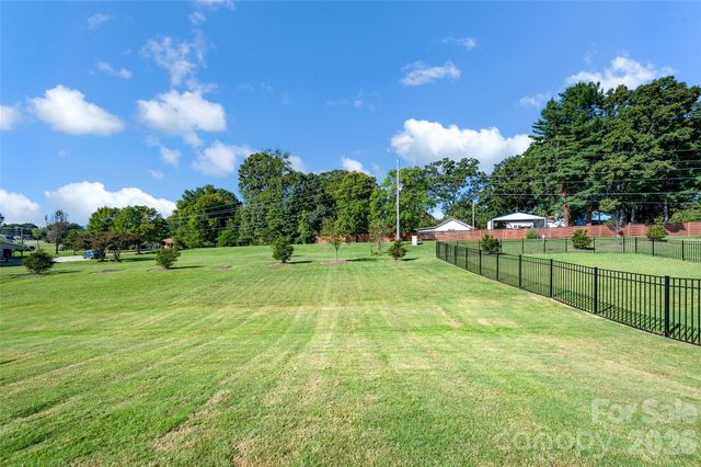 156 White Apple Way, Statesville, NC 28625