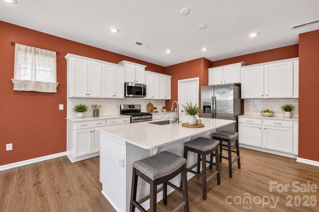 156 White Apple Way, Statesville, NC 28625