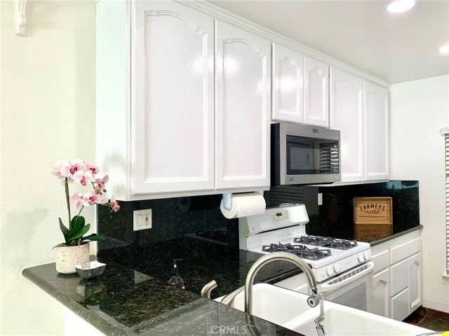 506 Orange Blossom, Irvine, CA 92618