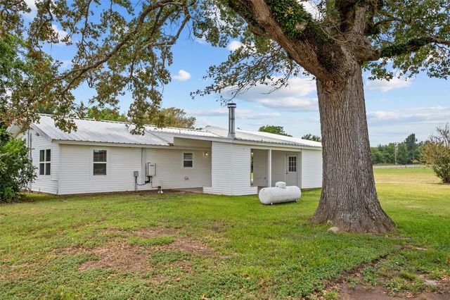 8279 State Highway 19 S, Lovelady, TX 75851