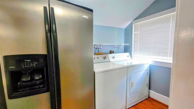 5 Buell Court, Houston, TX 77006