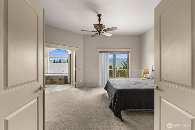 718 Briarwood Drive, East Wenatchee, WA 98802