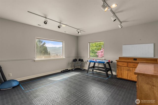 718 Briarwood Drive, East Wenatchee, WA 98802