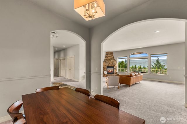 718 Briarwood Drive, East Wenatchee, WA 98802