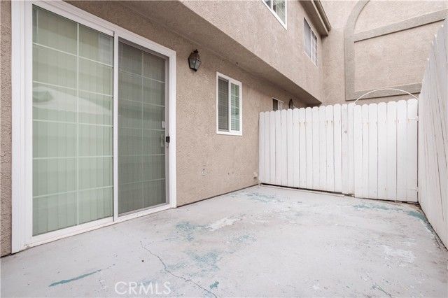 18347 Saticoy Street 35, Reseda (los Angeles), CA 91335