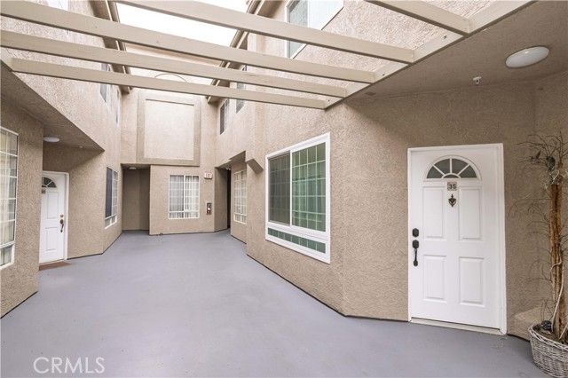 18347 Saticoy Street 35, Reseda (los Angeles), CA 91335