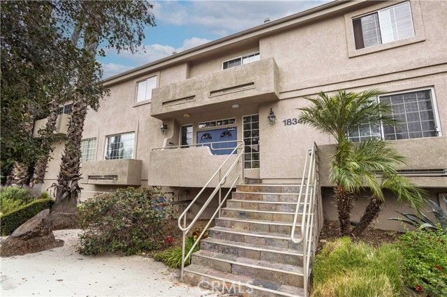 18347 Saticoy Street 35, Reseda (los Angeles), CA 91335