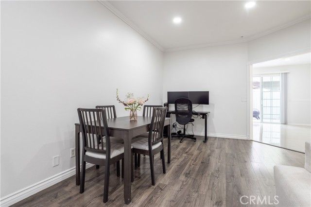 18347 Saticoy Street 35, Reseda (los Angeles), CA 91335