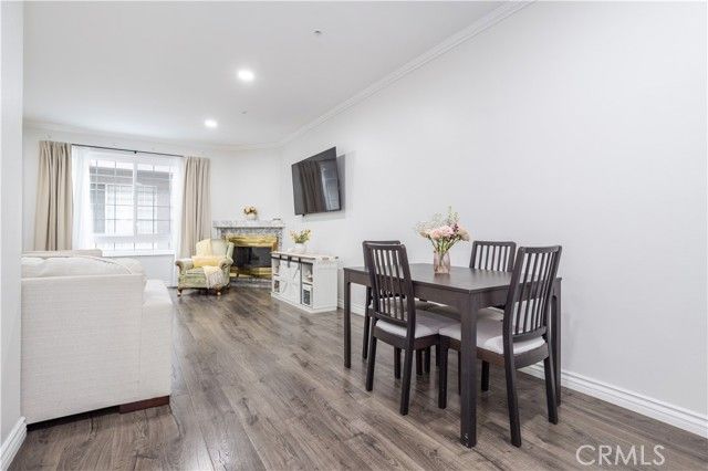 18347 Saticoy Street 35, Reseda (los Angeles), CA 91335