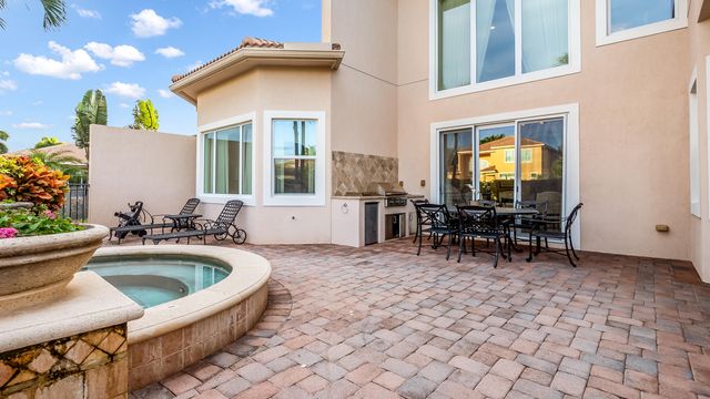 17384 Vistancia Circle, Boca Raton, FL 33496