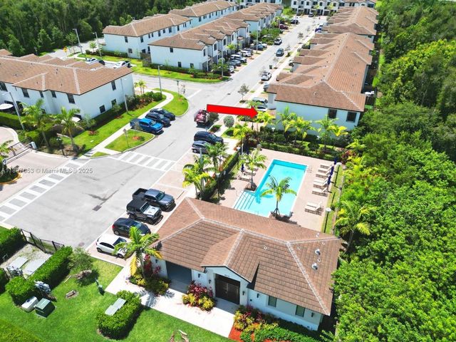 132 SW 185th Way, Pembroke Pines, FL 33029
