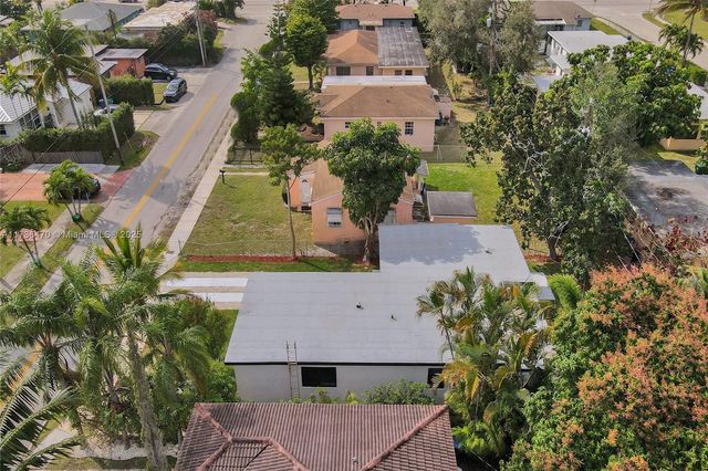 237 NE 110th Ter, Miami, FL 33161